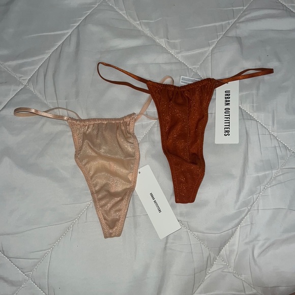 URBAN OUTFITTERS G-STRINGS BUNDLE 🧡🍑 - Picture 1 of 4